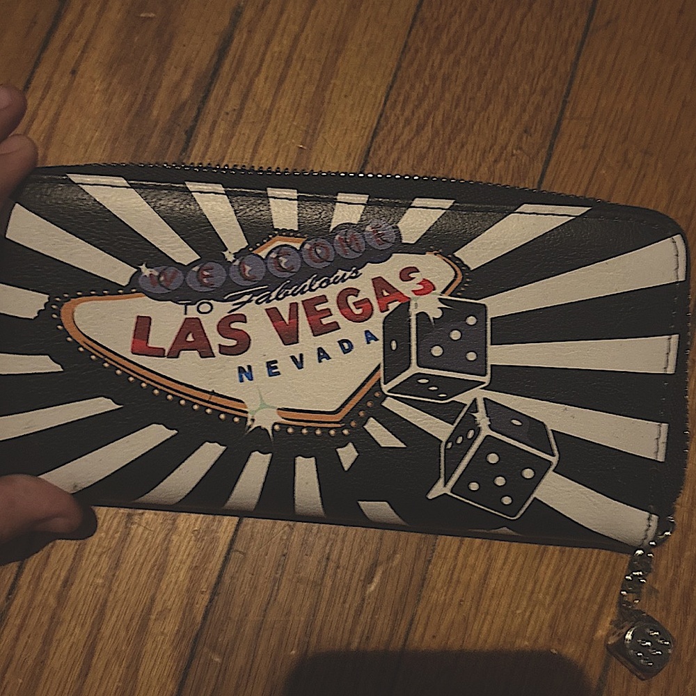 Las Vegas Dice wallet